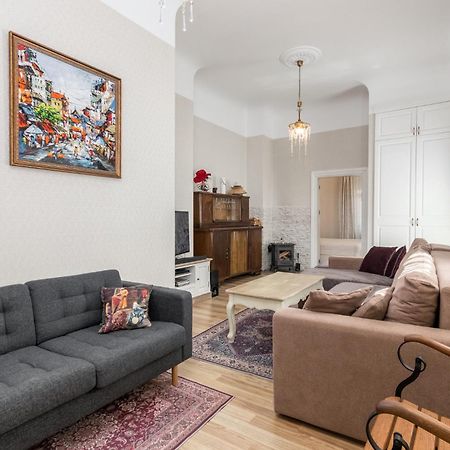 Elegant Apartment In Historical Centre & Free Locked Parking Rīga Exterior foto