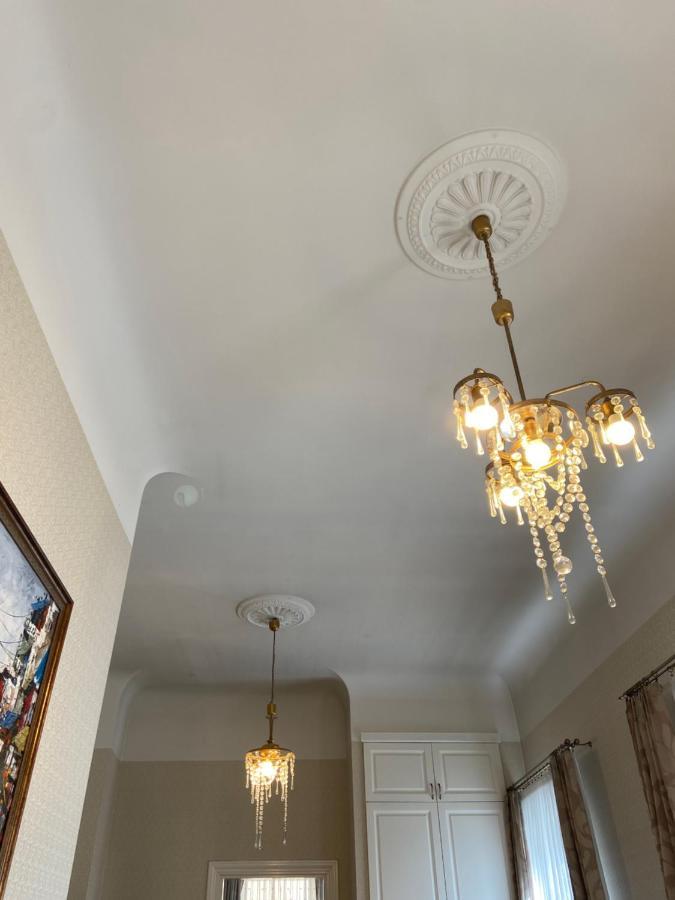 Elegant Apartment In Historical Centre & Free Locked Parking Rīga Exterior foto