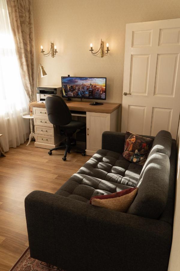 Elegant Apartment In Historical Centre & Free Locked Parking Rīga Exterior foto