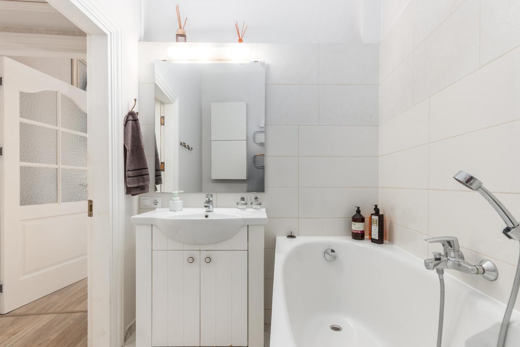 Elegant Apartment In Historical Centre & Free Locked Parking Rīga Exterior foto