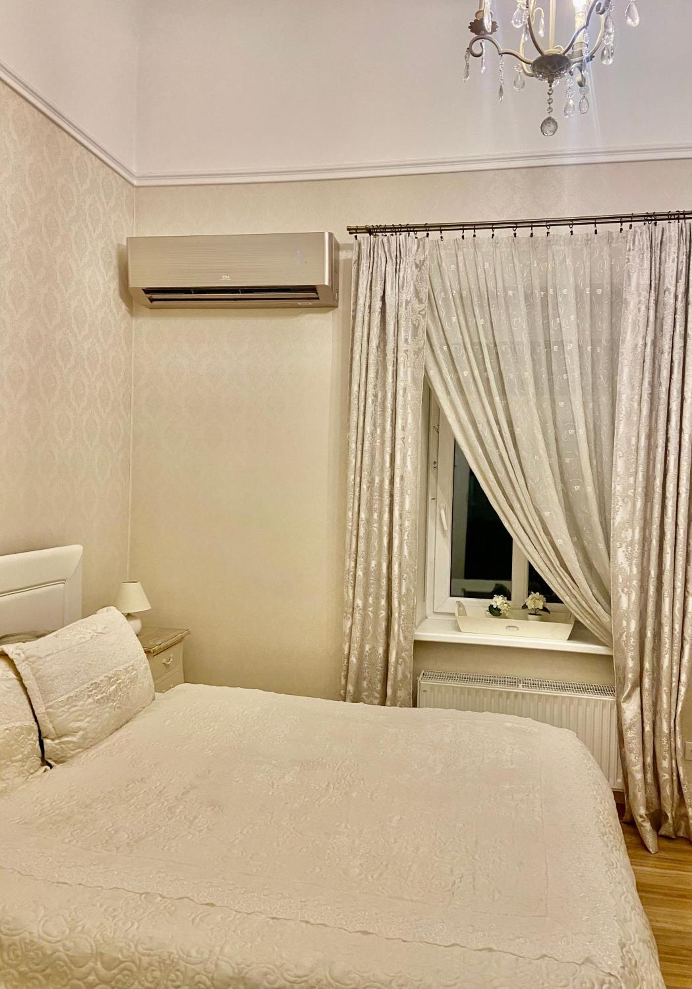 Elegant Apartment In Historical Centre & Free Locked Parking Rīga Exterior foto