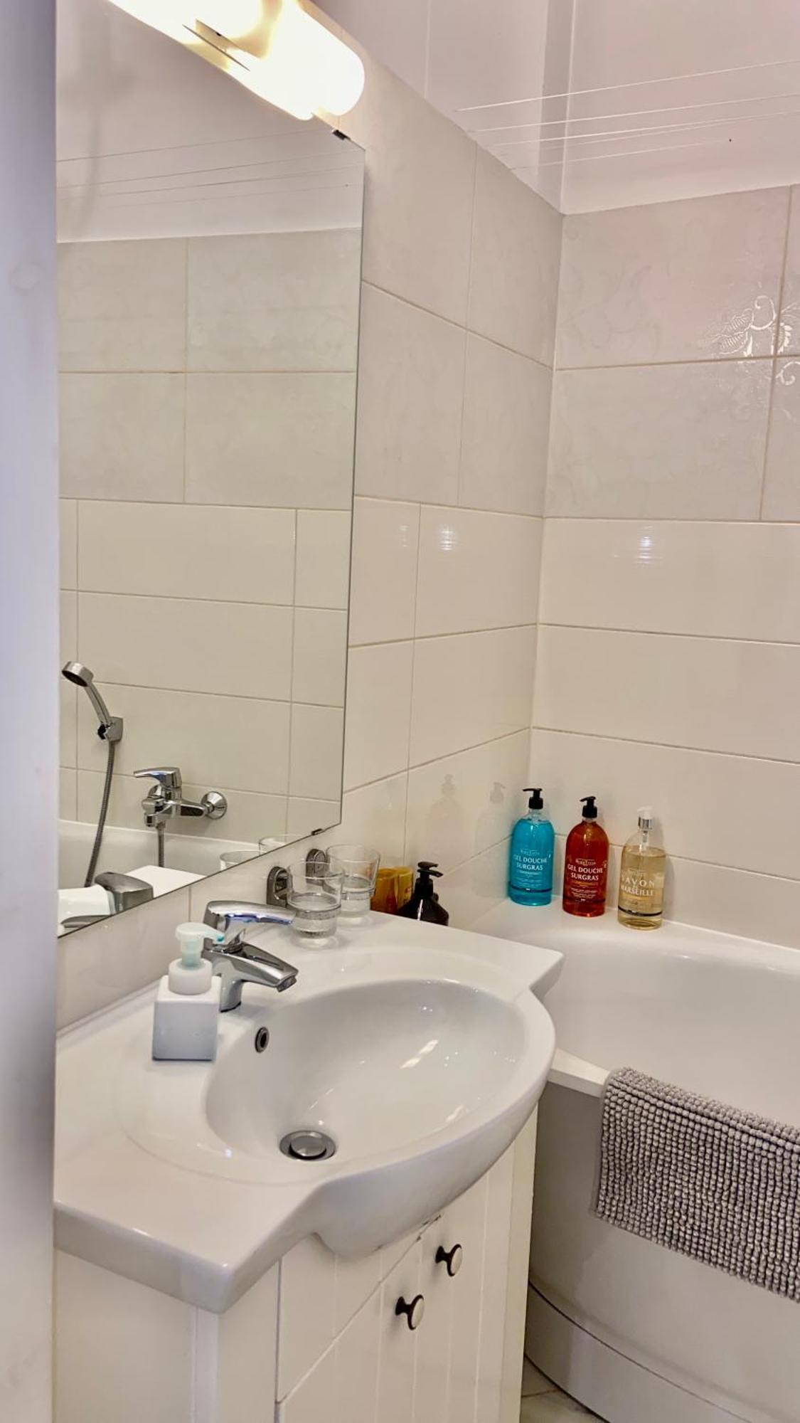 Elegant Apartment In Historical Centre & Free Locked Parking Rīga Exterior foto
